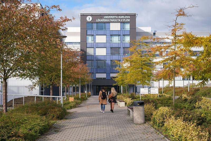 Nové prostory Lékařské fakulty v Plzni otevřeny